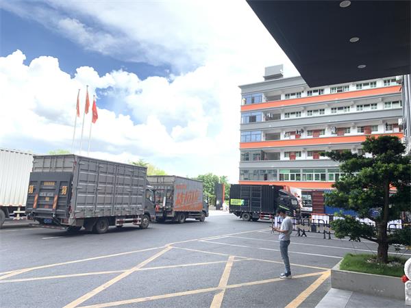 香港集運(yùn)專線：大閘蟹出口香港，大件發(fā)到香港(圖1)